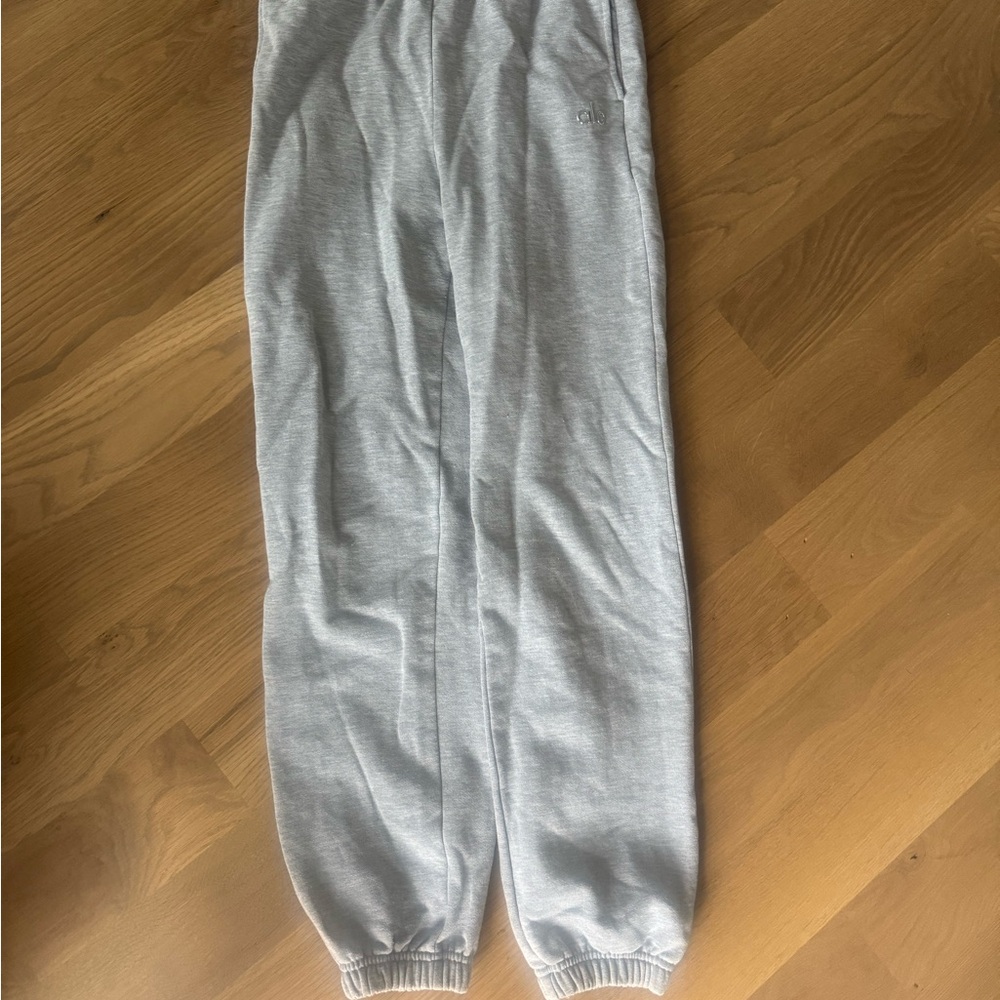 Alo Gray Accolade Sweatpants